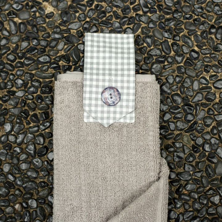 Prestige range Modern hanging hand towel